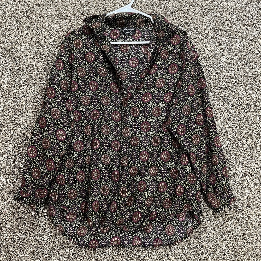 Southern Lady Vintage Button Front Blouse Black Red Gold Medallion Print USA *XL